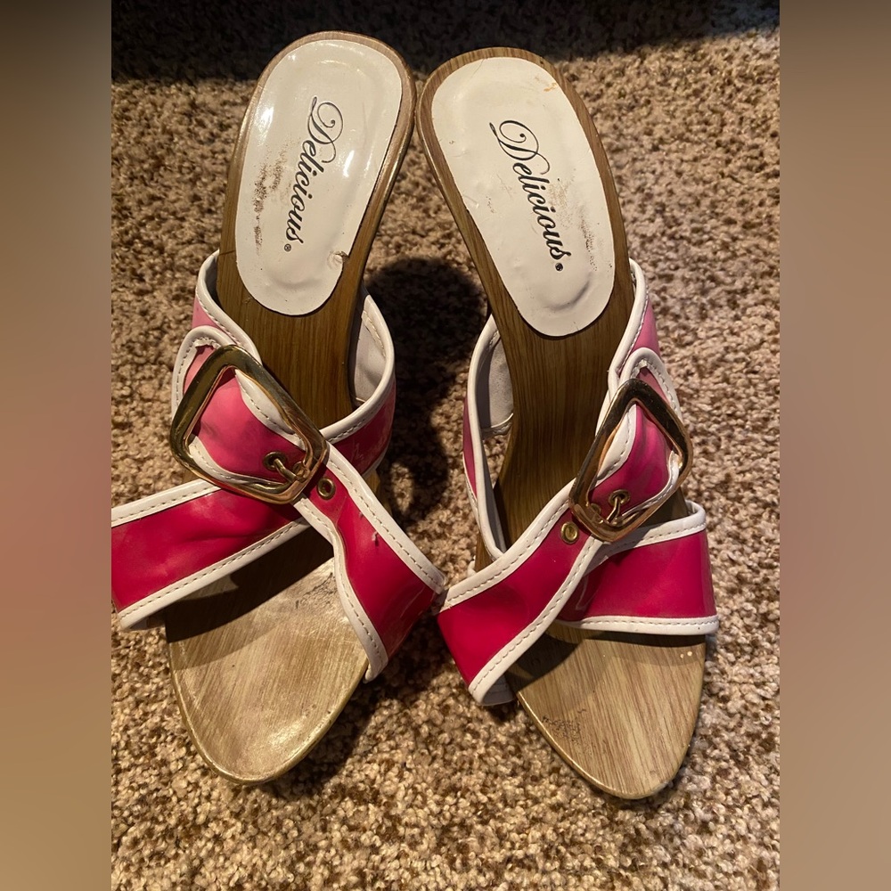 Delicious Fuchsia Sandals with Gold Accents